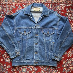 Vintage Levi's Denim Trucker Jacket 1990’s Made In USA Size Small 70507-0214